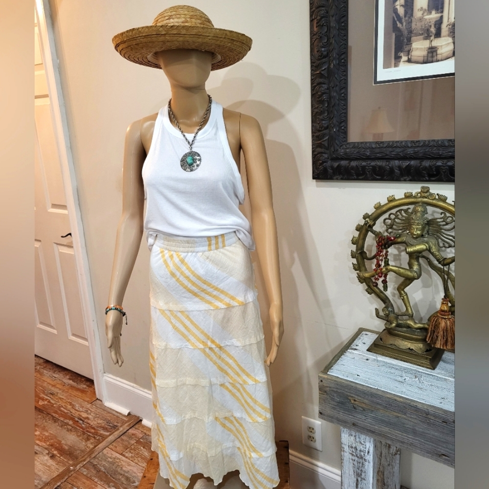 Studio West Midi Skirt